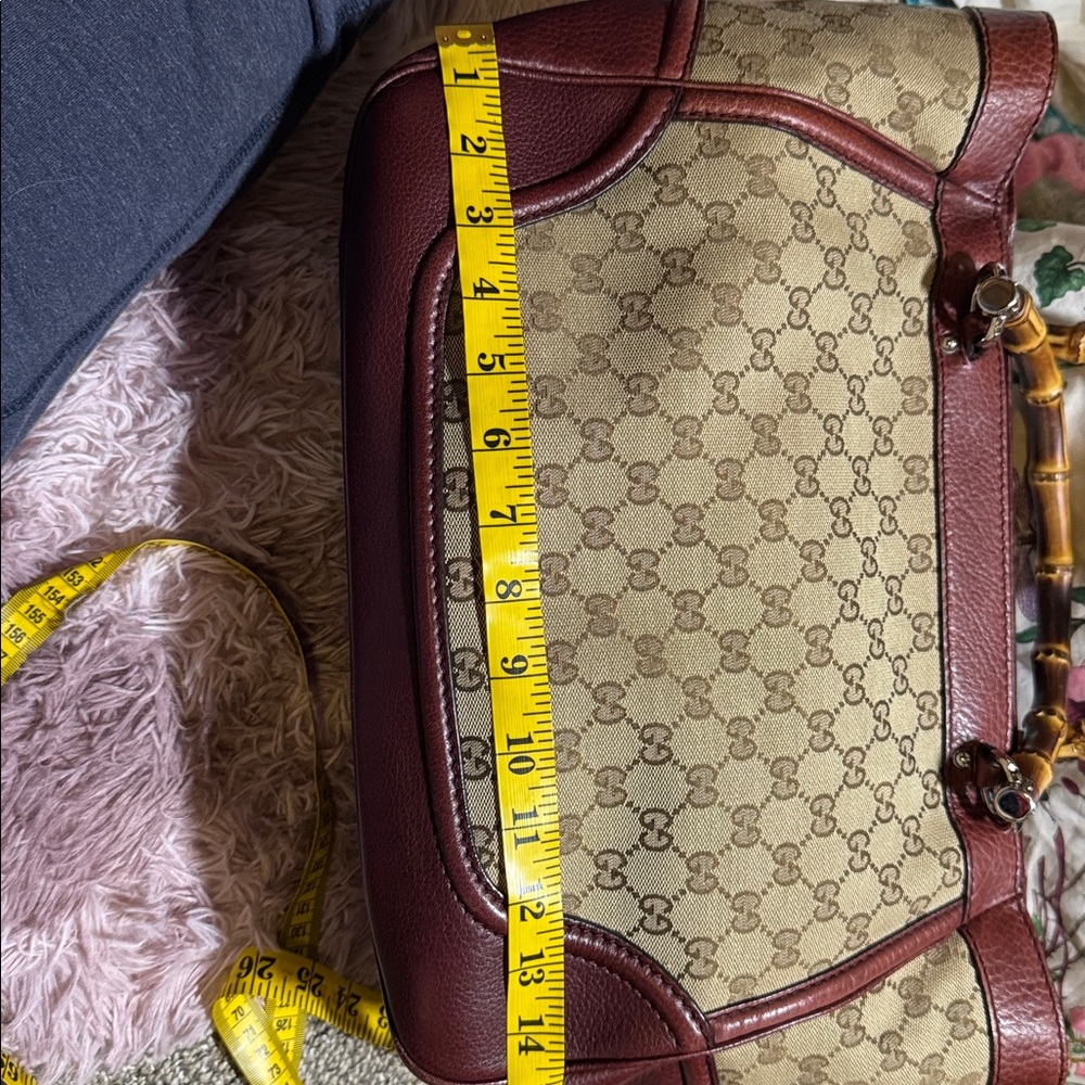 Gucci Maroon and Tan Bamboos HandBag - Picture 2 of 5